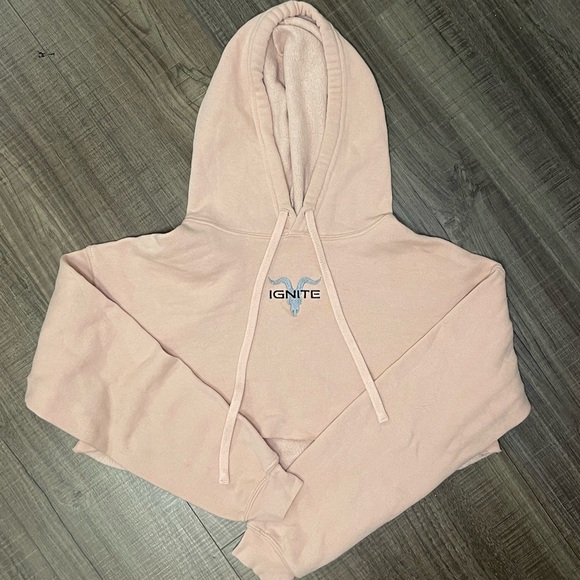 Ignite blush pink cropped sweatshirt size small - Picture 1 of 2